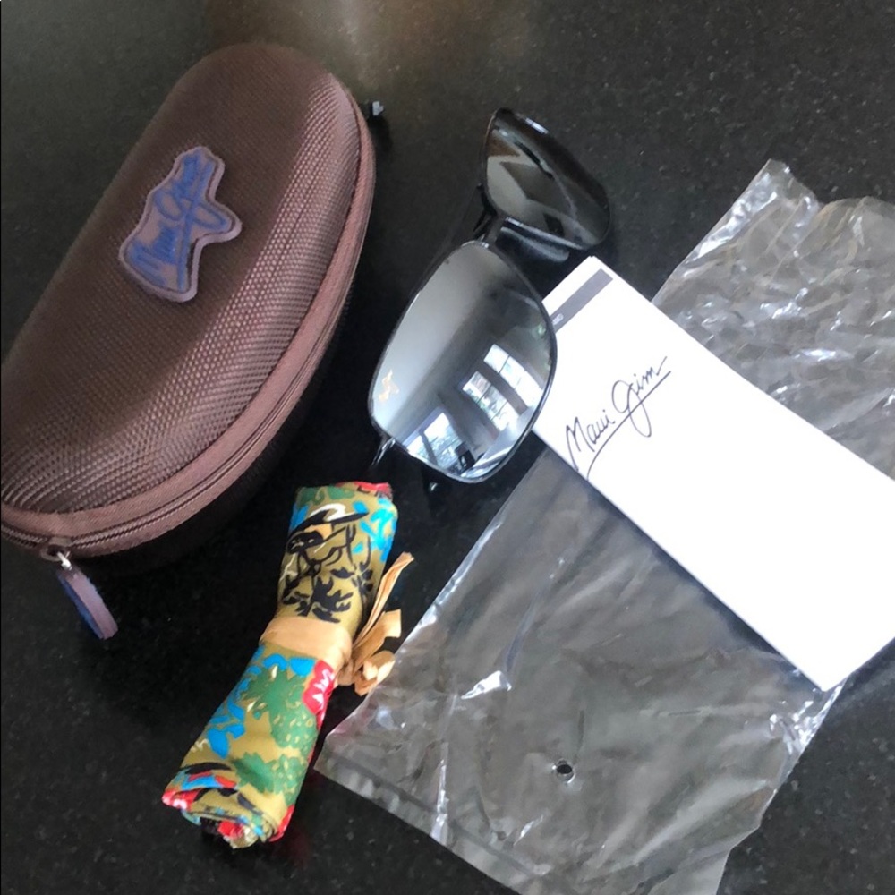 Maui Jim MJ Sport sunglasses NEW